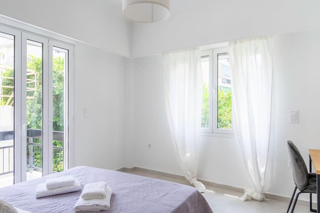 Alimos Sun-Filled Apartment Athens Exterior photo