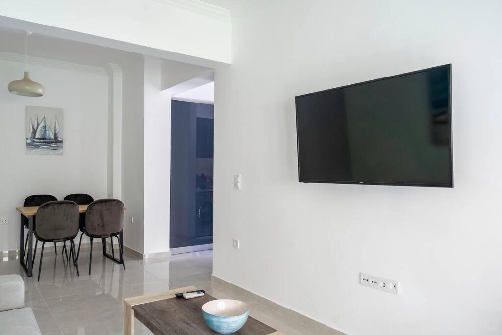 Alimos Sun-Filled Apartment Athens Exterior photo